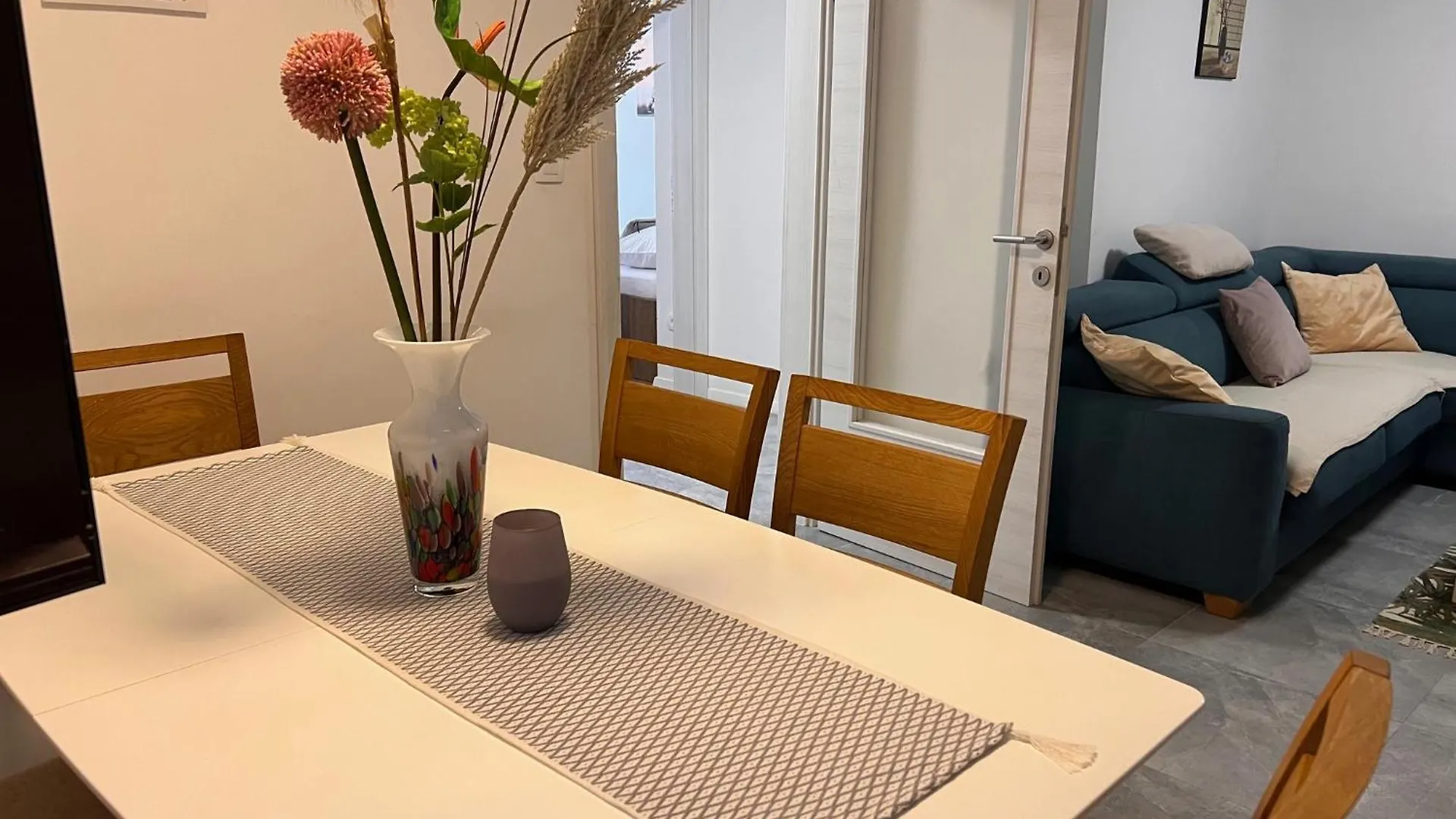 Apartment Vesna Σπλιτ 0*,
